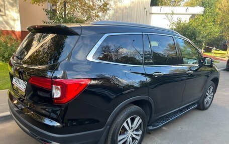 Honda Pilot III рестайлинг, 2017 год, 3 100 000 рублей, 3 фотография