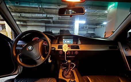 BMW 5 серия, 2003 год, 900 000 рублей, 11 фотография