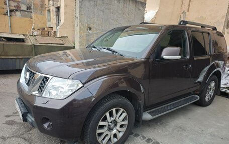 Nissan Pathfinder, 2011 год, 1 400 000 рублей, 12 фотография