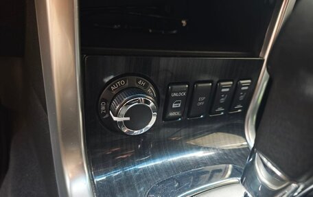 Nissan Pathfinder, 2011 год, 1 400 000 рублей, 16 фотография