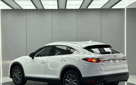 Mazda CX-4, 2023 год, 2 615 548 рублей, 6 фотография