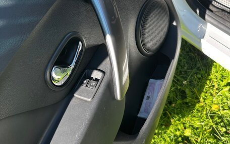 Renault Logan II, 2017 год, 600 000 рублей, 17 фотография
