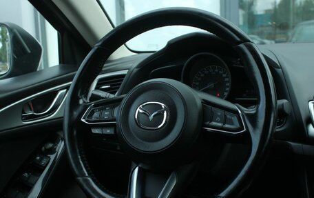 Mazda 3, 2018 год, 1 500 000 рублей, 17 фотография