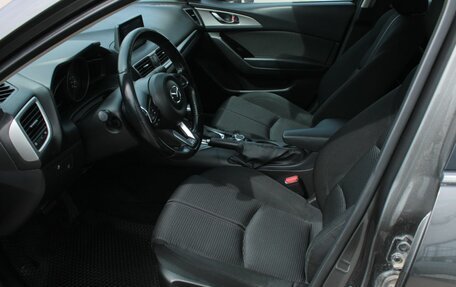 Mazda 3, 2018 год, 1 500 000 рублей, 14 фотография