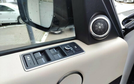Land Rover Range Rover IV рестайлинг, 2016 год, 3 750 000 рублей, 7 фотография
