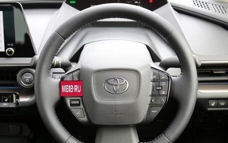 Toyota Prius IV XW50, 2026 год, 3 200 000 рублей, 13 фотография