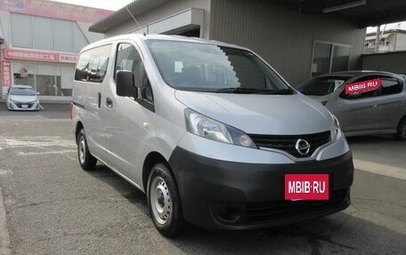 Nissan NV200, 2020 год, 1 200 000 рублей, 2 фотография