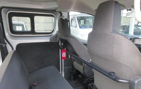 Nissan NV200, 2020 год, 1 200 000 рублей, 28 фотография