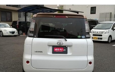 Toyota Sienta I, 2013 год, 694 911 рублей, 3 фотография