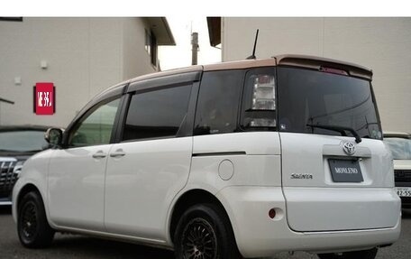 Toyota Sienta I, 2013 год, 694 911 рублей, 2 фотография