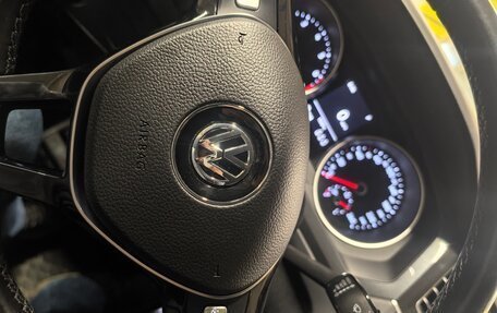 Volkswagen Tiguan II, 2019 год, 2 360 000 рублей, 5 фотография