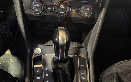 Volkswagen Tiguan II, 2019 год, 2 360 000 рублей, 4 фотография