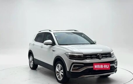 Volkswagen T-Cross I, 2022 год, 1 940 000 рублей, 3 фотография