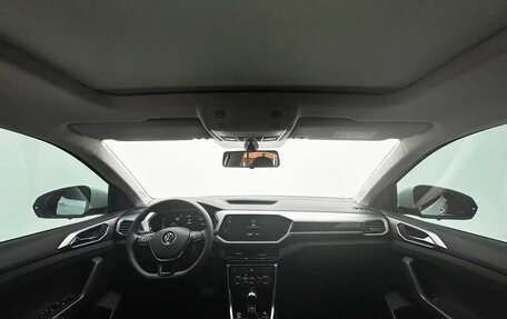 Volkswagen T-Cross I, 2022 год, 1 940 000 рублей, 9 фотография