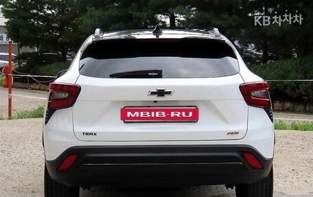 Chevrolet Trax, 2023 год, 1 590 000 рублей, 4 фотография