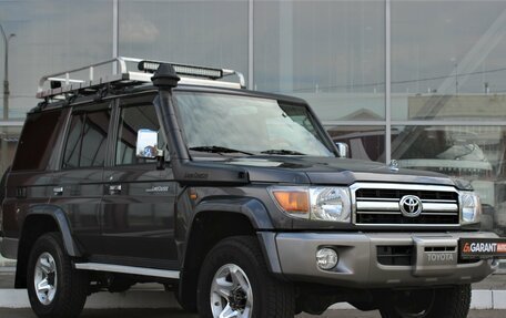 Toyota Land Cruiser 70, 2022 год, 7 390 000 рублей, 8 фотография