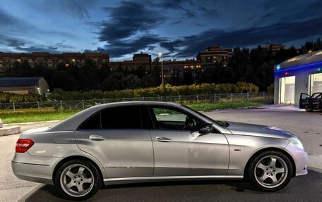Mercedes-Benz E-Класс, 2009 год, 1 600 000 рублей, 4 фотография