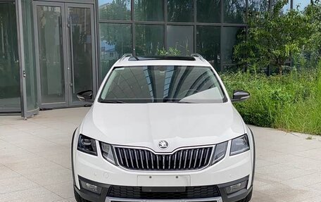 Skoda Octavia, 2019 год, 1 550 000 рублей, 5 фотография