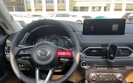 Mazda CX-5 II, 2023 год, 2 042 000 рублей, 10 фотография