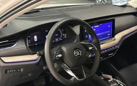 Skoda Octavia IV, 2023 год, 2 485 000 рублей, 13 фотография