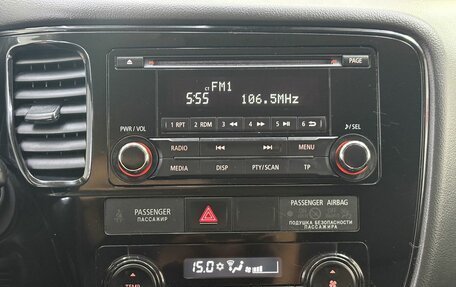 Mitsubishi Outlander III рестайлинг 3, 2018 год, 1 695 000 рублей, 21 фотография