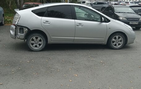 Toyota Prius, 2007 год, 450 000 рублей, 11 фотография