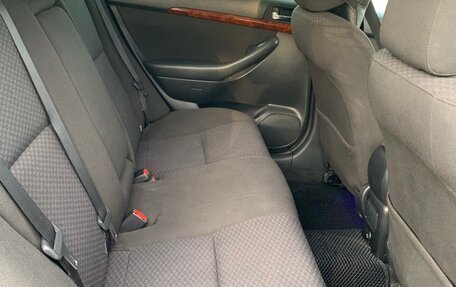 Toyota Avensis III рестайлинг, 2006 год, 899 999 рублей, 14 фотография
