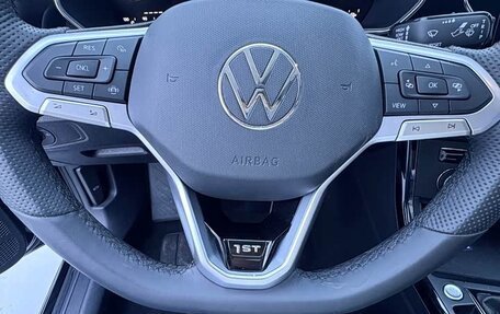 Volkswagen Passat B8 рестайлинг, 2023 год, 1 654 000 рублей, 11 фотография