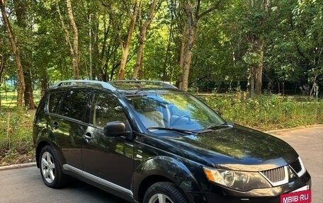 Mitsubishi Outlander III рестайлинг 3, 2008 год, 1 300 000 рублей, 3 фотография