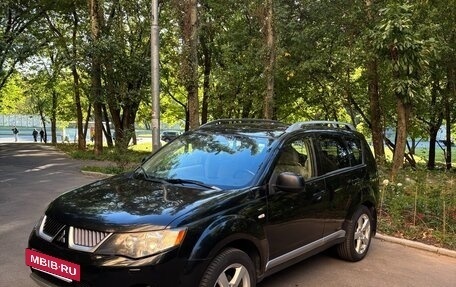 Mitsubishi Outlander III рестайлинг 3, 2008 год, 1 300 000 рублей, 4 фотография