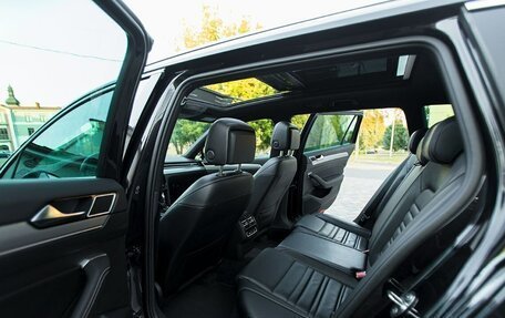 Volkswagen Passat B8 рестайлинг, 2017 год, 2 150 000 рублей, 11 фотография