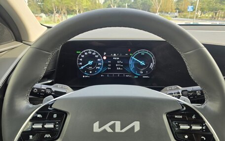 KIA Niro, 2022 год, 2 230 000 рублей, 12 фотография
