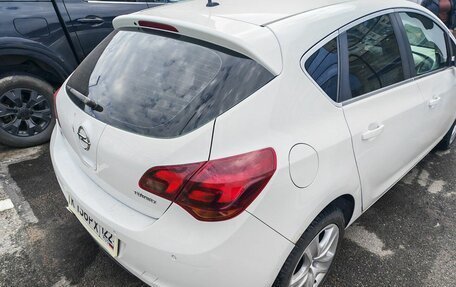 Opel Astra J, 2011 год, 499 000 рублей, 4 фотография