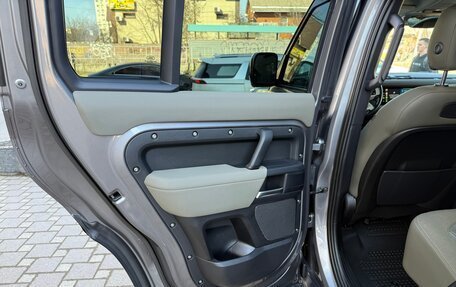 Land Rover Defender II, 2020 год, 4 500 000 рублей, 10 фотография