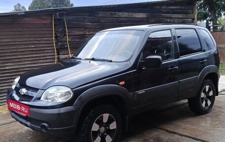 Chevrolet Niva I рестайлинг, 2010 год, 420 000 рублей, 2 фотография