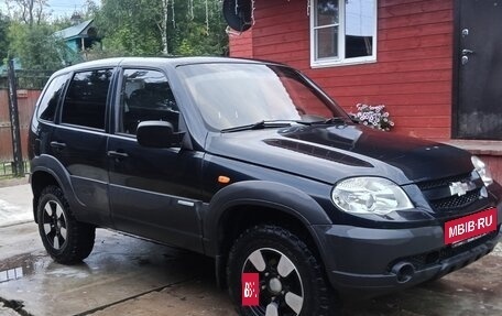 Chevrolet Niva I рестайлинг, 2010 год, 420 000 рублей, 3 фотография