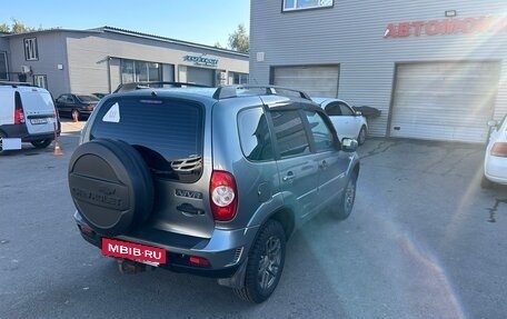 Chevrolet Niva I рестайлинг, 2011 год, 550 000 рублей, 3 фотография
