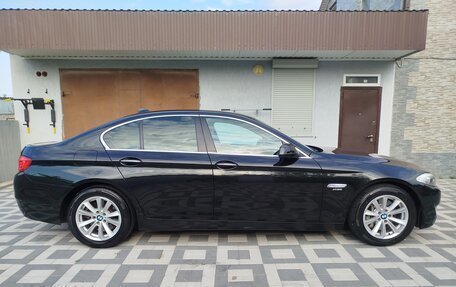 BMW 5 серия, 2011 год, 2 050 000 рублей, 8 фотография