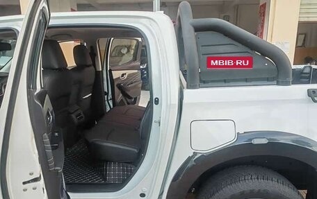 Isuzu D-Max, 2023 год, 2 349 656 рублей, 7 фотография