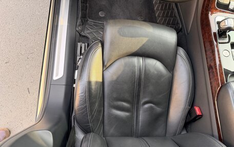 Audi A8, 2012 год, 2 700 000 рублей, 27 фотография