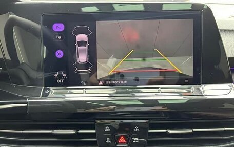 Volkswagen Golf VIII, 2021 год, 2 000 000 рублей, 16 фотография