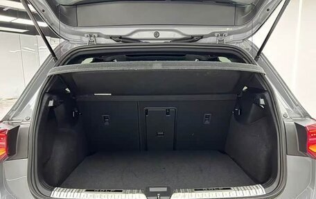 Volkswagen Golf VIII, 2021 год, 2 000 000 рублей, 21 фотография