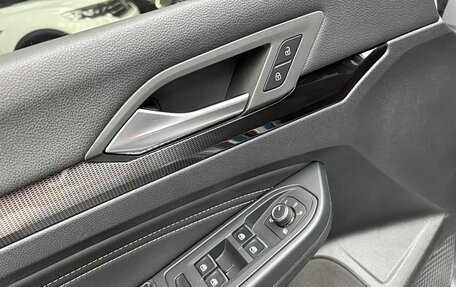 Volkswagen Golf VIII, 2021 год, 2 000 000 рублей, 15 фотография
