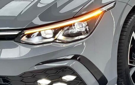 Volkswagen Golf VIII, 2021 год, 2 000 000 рублей, 18 фотография