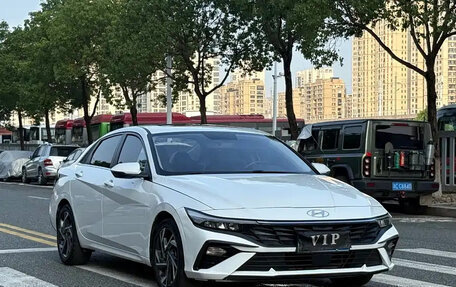 Hyundai Elantra, 2023 год, 1 310 000 рублей, 3 фотография