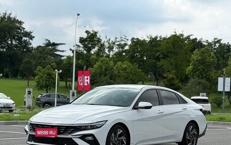 Hyundai Elantra, 2023 год, 1 247 000 рублей, 3 фотография