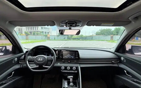 Hyundai Elantra, 2023 год, 1 247 000 рублей, 9 фотография