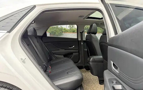 Hyundai Elantra, 2023 год, 1 247 000 рублей, 12 фотография