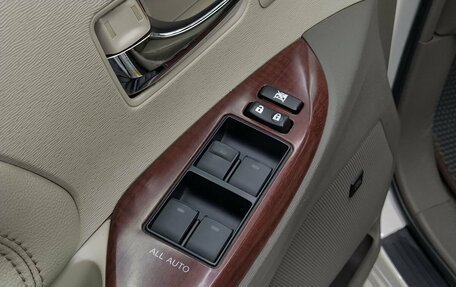 Toyota Sienna III, 2012 год, 2 500 000 рублей, 7 фотография