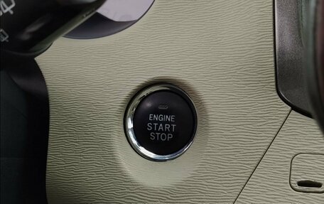 Toyota Sienna III, 2012 год, 2 500 000 рублей, 16 фотография